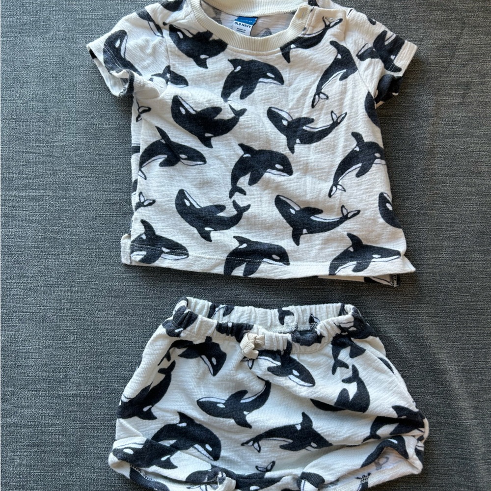 Old Navy shorts set 12month